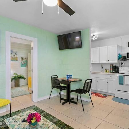 Deco Drive Waterfront 1Bed Apartment On The Bay Tampa Exterior foto